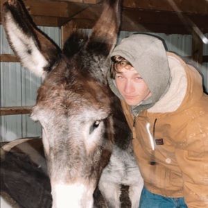 Meet your Posher, Emersen